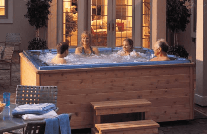 Royal Spa Hot Tub